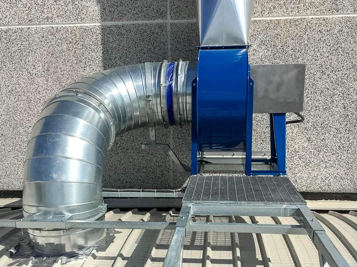 Air extraction systems