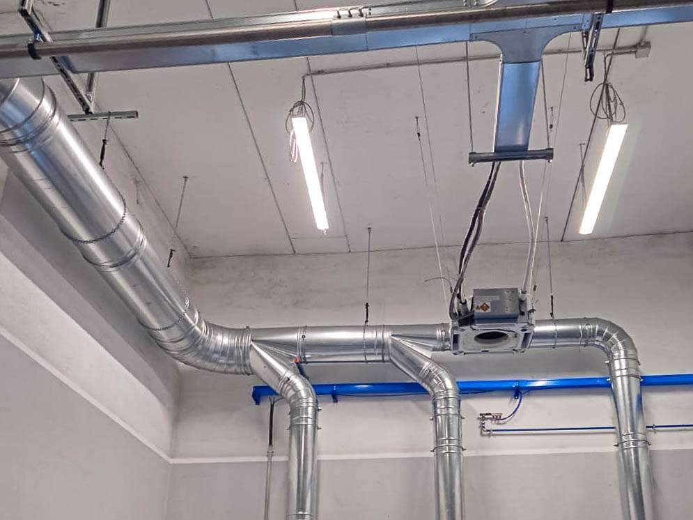 Air extraction systems