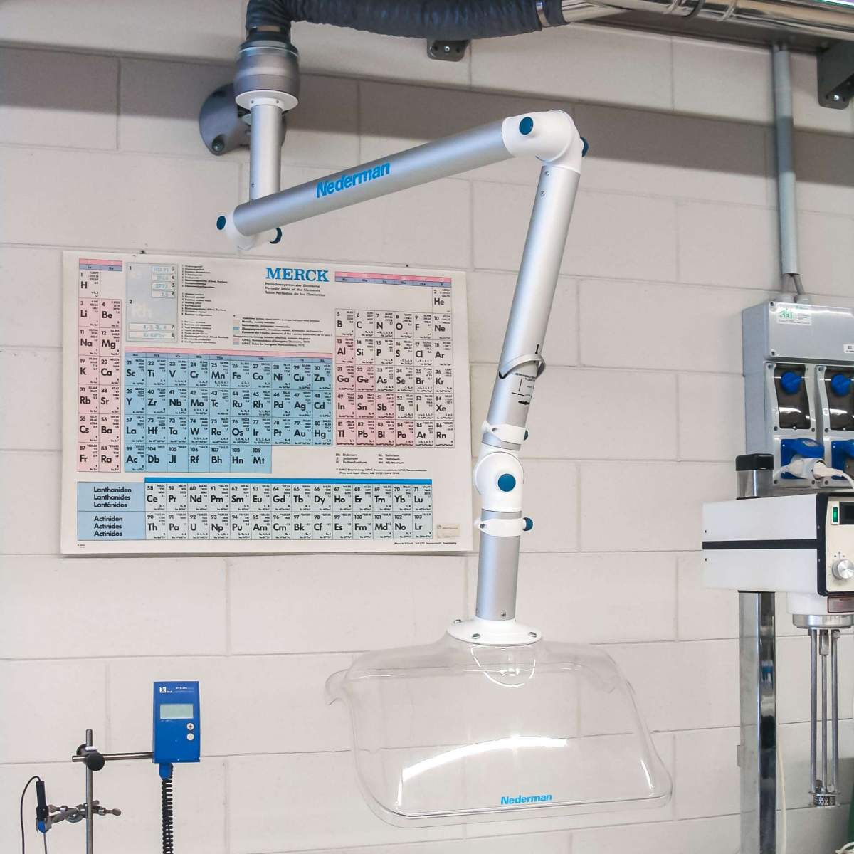 Air extraction systems