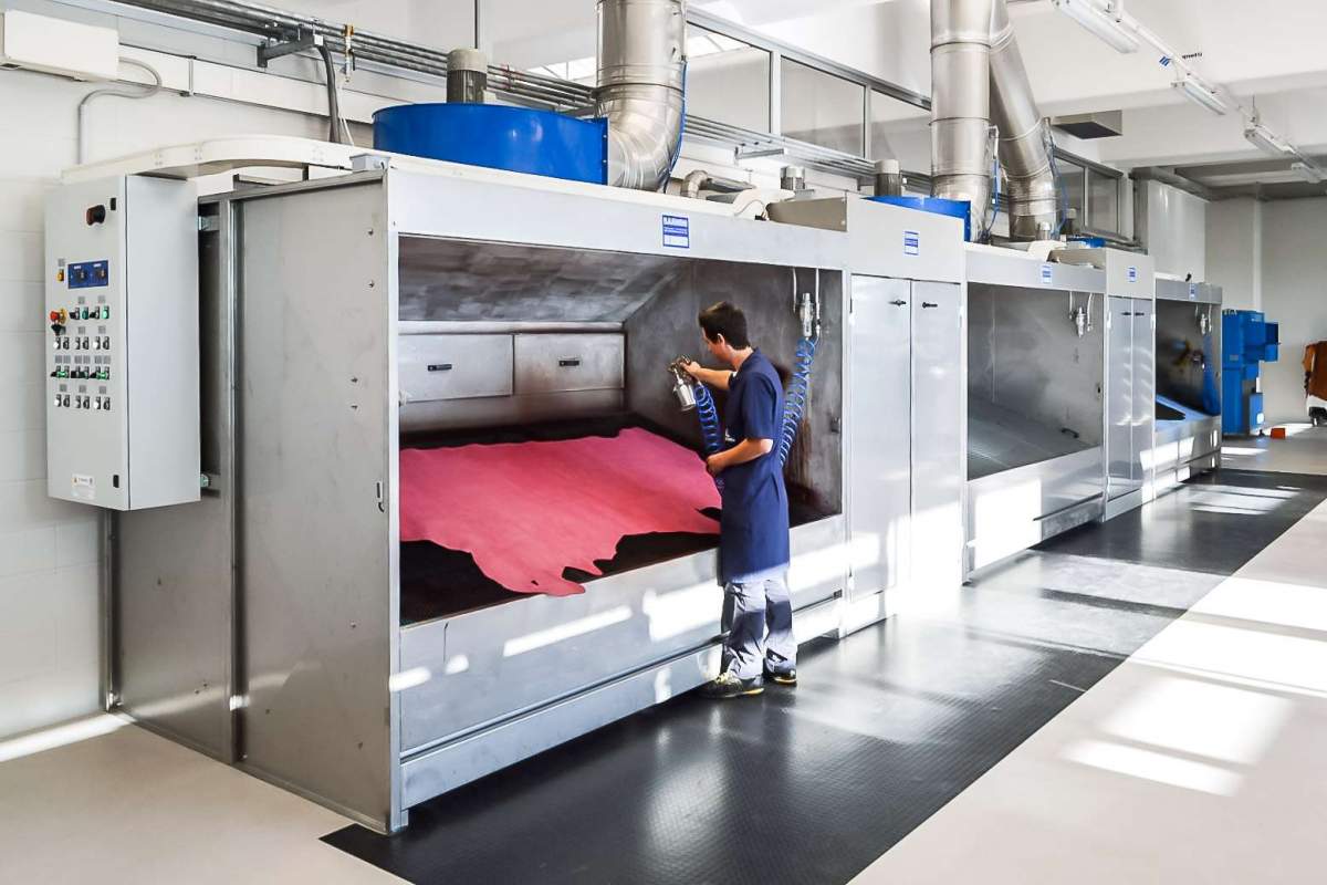 manual spray booth